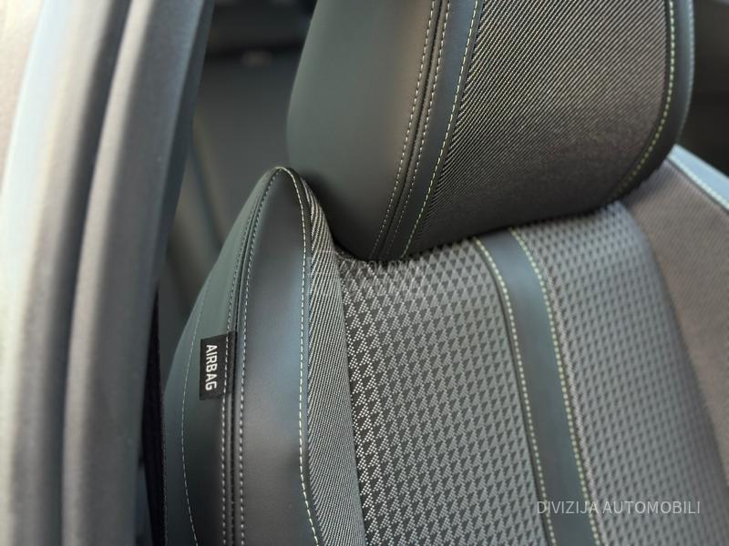 Peugeot 2008 GT/Pano/Kamera