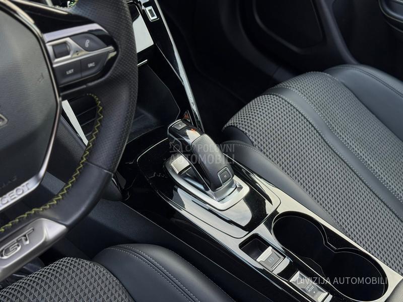 Peugeot 2008 GT/Pano/Kamera