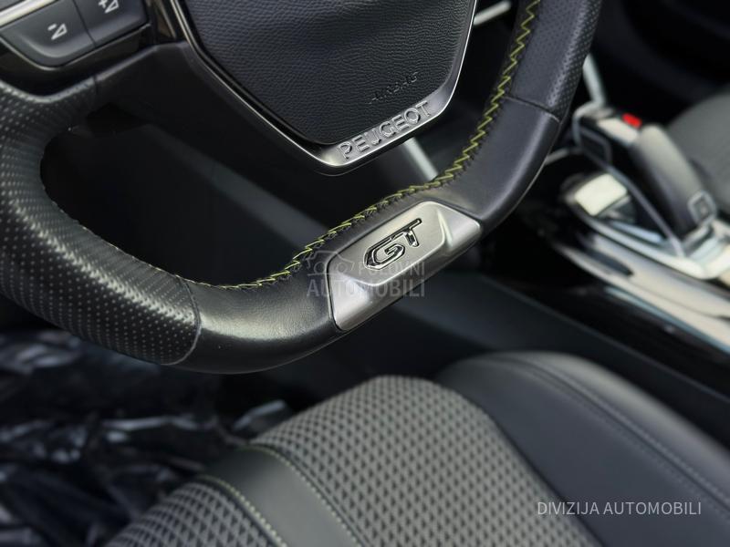 Peugeot 2008 GT/Pano/Kamera