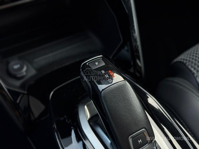 Peugeot 2008 GT/Pano/Kamera