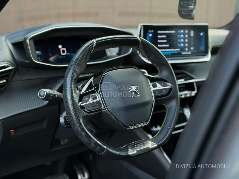 Peugeot 2008 GT/Pano/Kamera