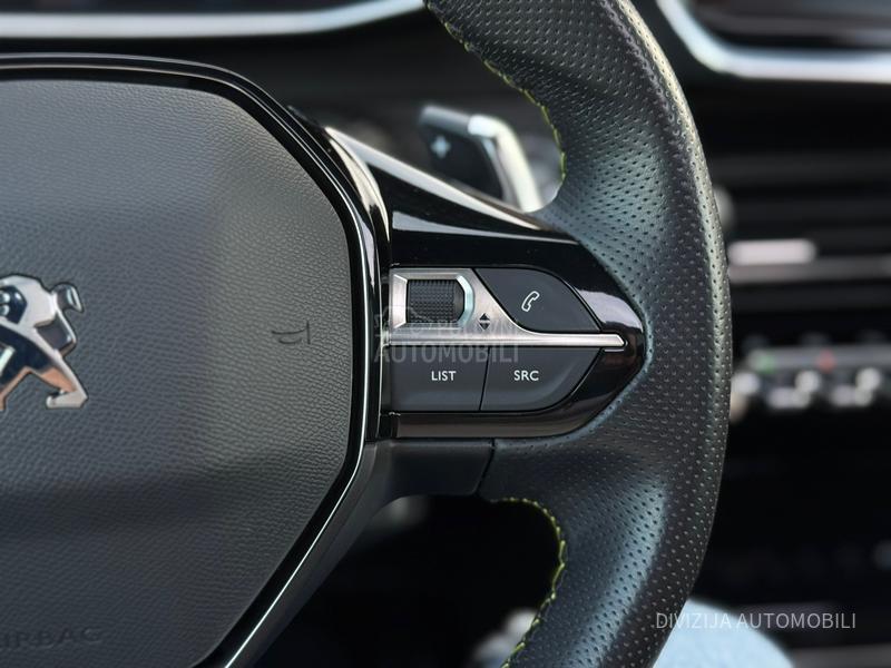 Peugeot 2008 GT/Pano/Kamera