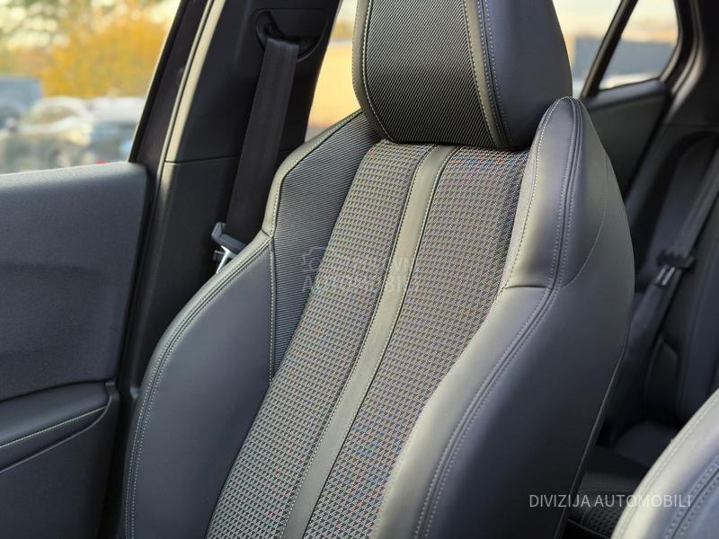 Peugeot 2008 GT/Pano/Kamera