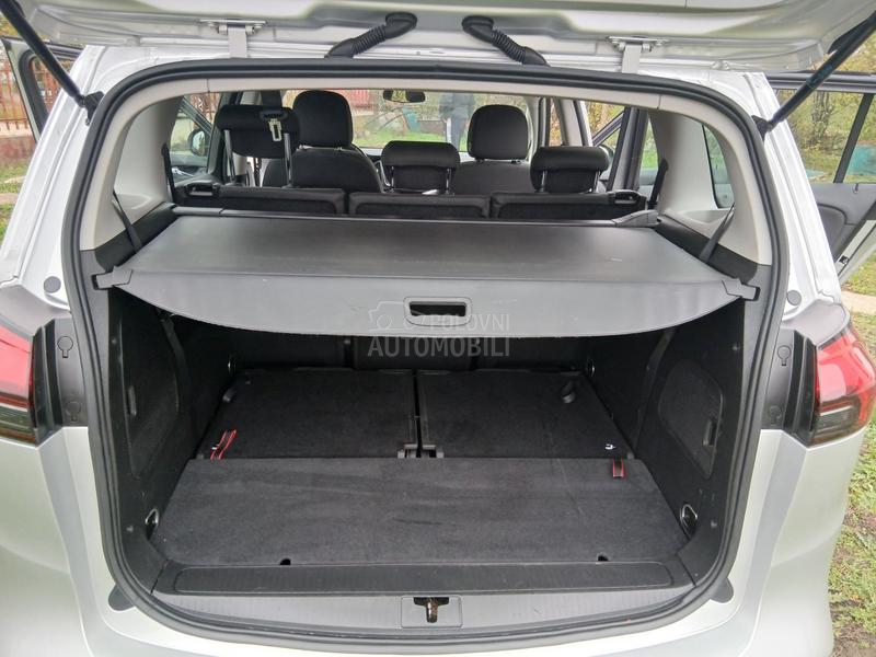 Opel Zafira 
