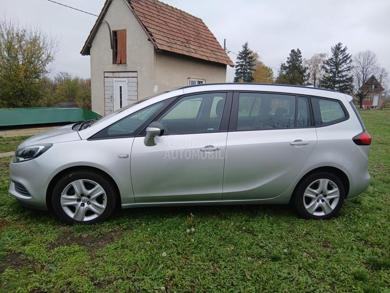 Opel Zafira 