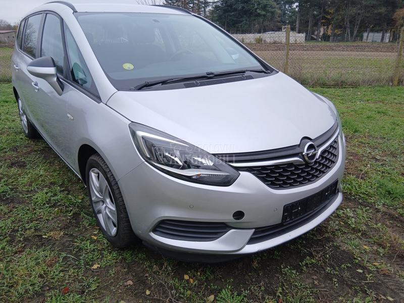 Opel Zafira 