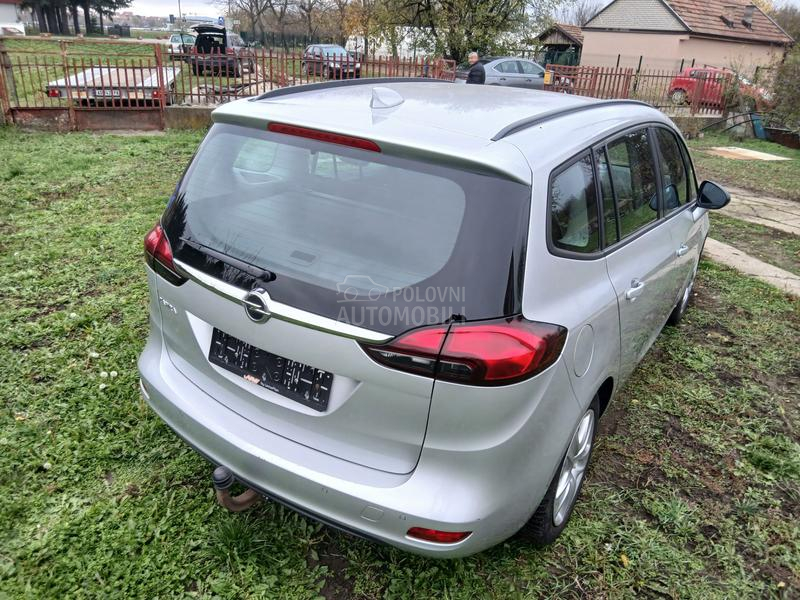 Opel Zafira 