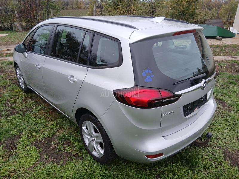 Opel Zafira 