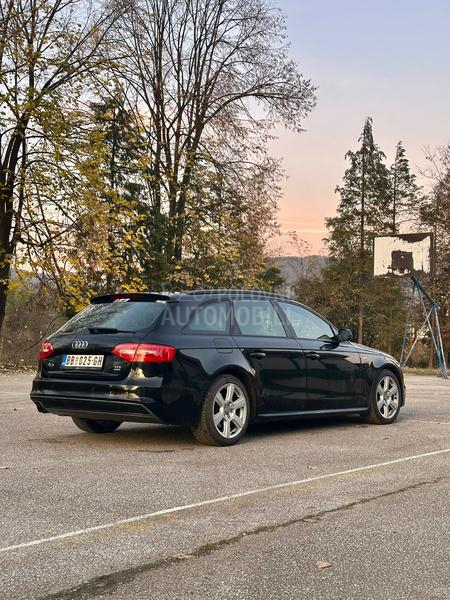 Audi A4 S line quattro