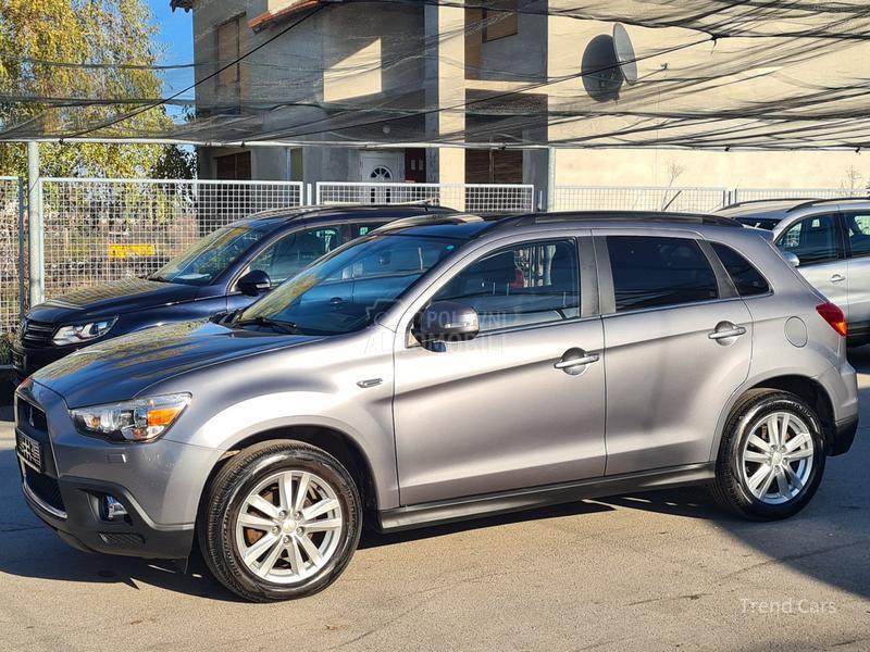 Mitsubishi ASX 1.8 DID PANO N A V I