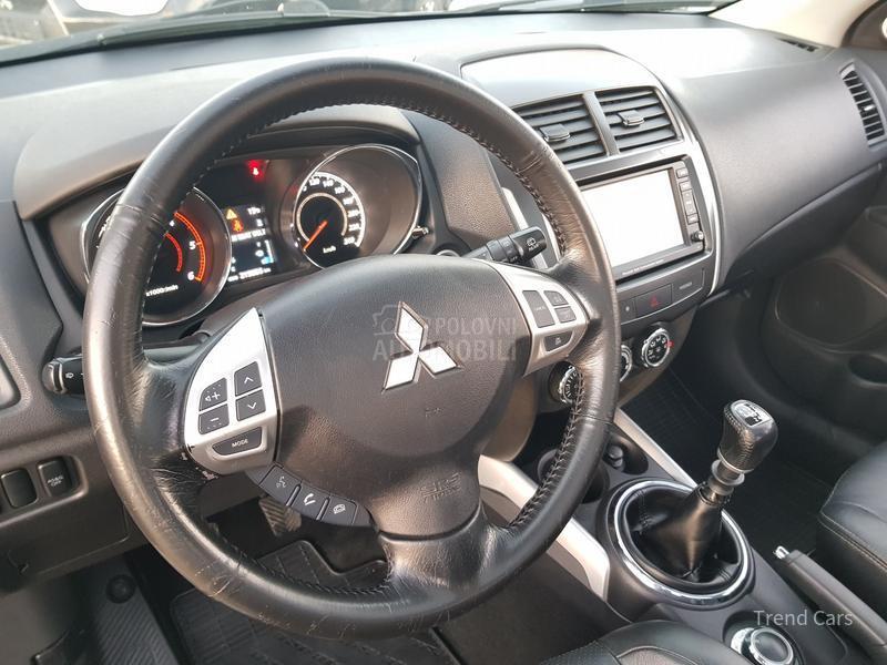 Mitsubishi ASX 1.8 DID PANO N A V I