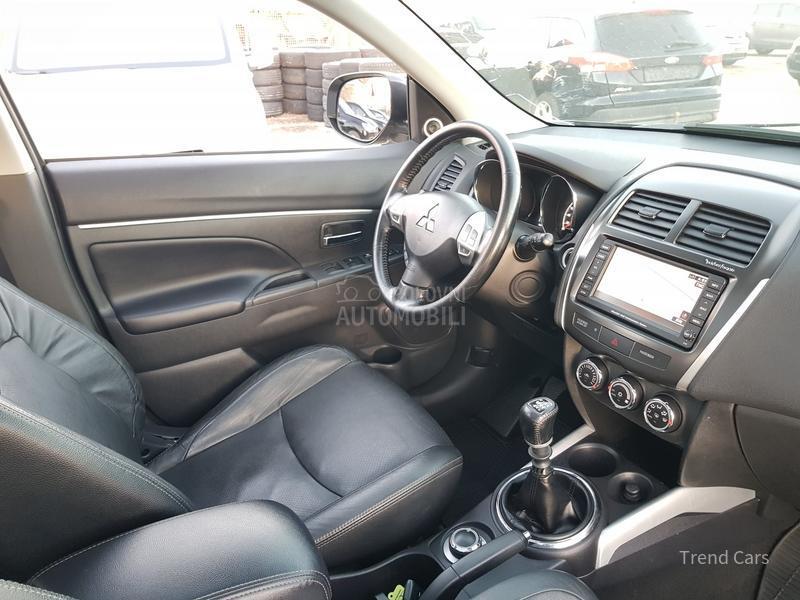 Mitsubishi ASX 1.8 DID PANO N A V I