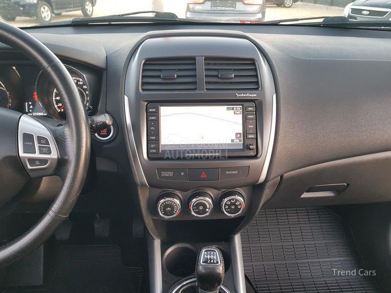 Mitsubishi ASX 1.8 DID PANO N A V I