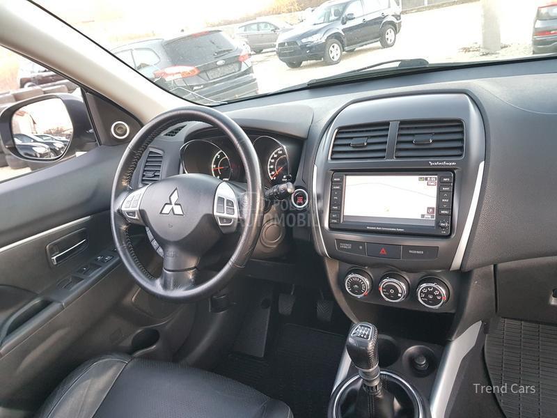 Mitsubishi ASX 1.8 DID PANO N A V I