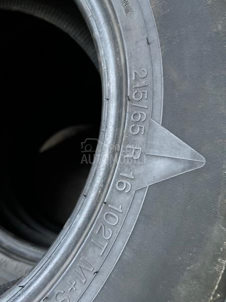 Vredestein 215/65 R16 Zimska