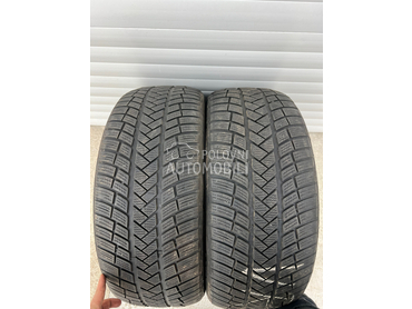 Vredestein 245/45 R19 Zimska