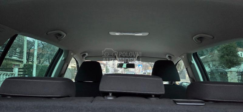 Volkswagen Golf 6 1.6TDI TEAM