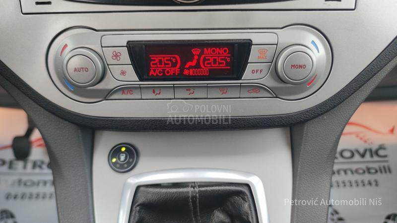Ford C-Max 2.0i 16v /TITANIUM/