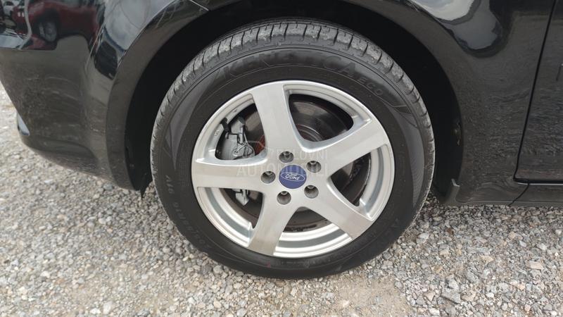 Ford C-Max 2.0i 16v /TITANIUM/