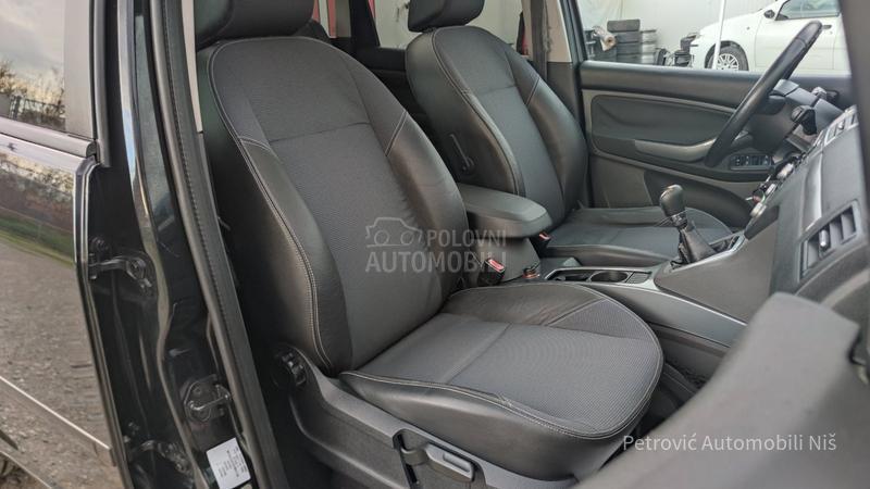 Ford C-Max 2.0i 16v /TITANIUM/