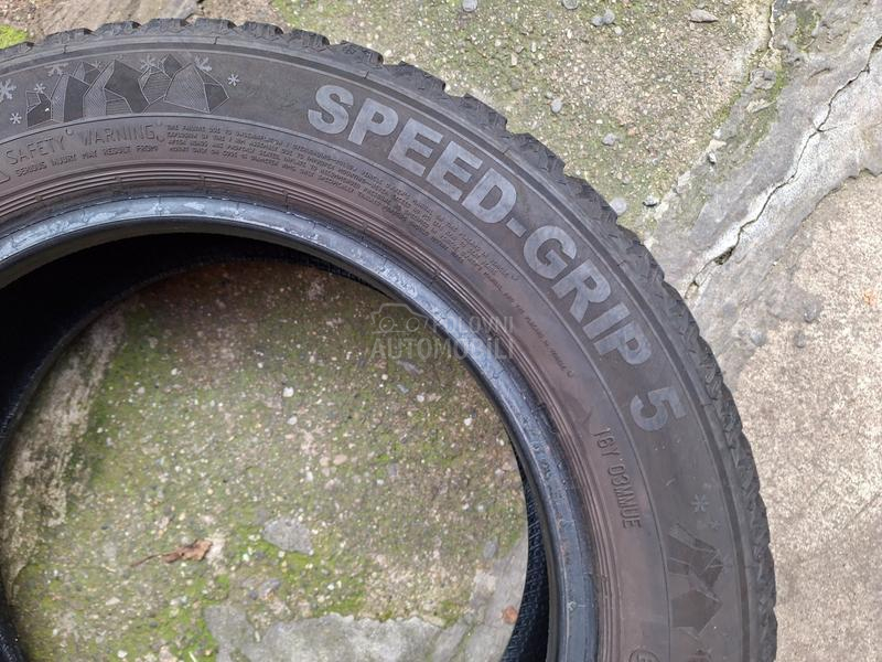 Semperit 185/60 R15 Zimska