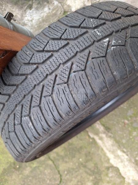 Semperit 185/60 R15 Zimska