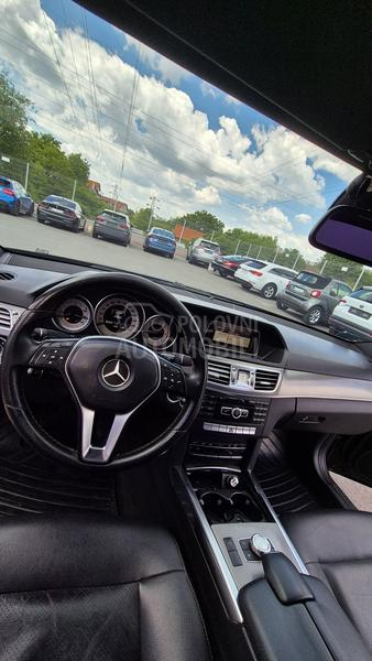 Mercedes Benz E 200 
