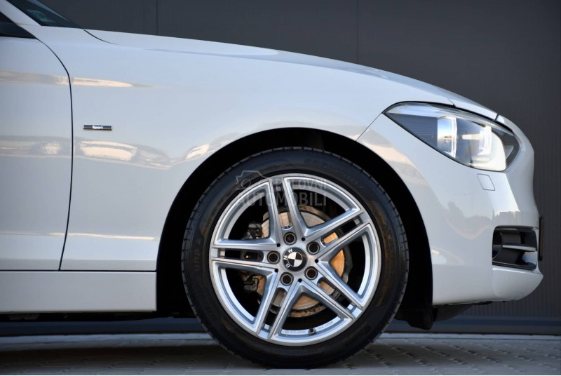 BMW 118 D / SPORT LINE / CH