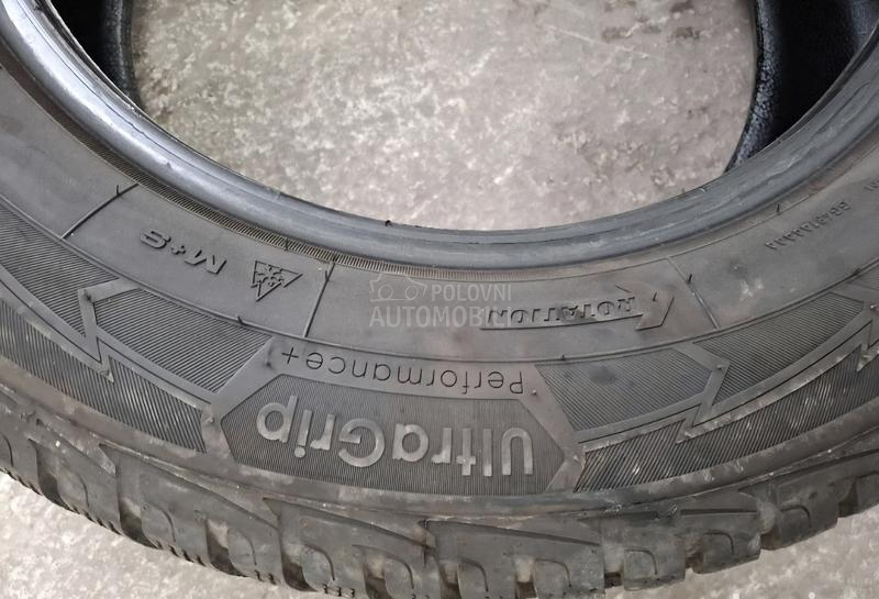 Goodyear 215/65 R16 Zimska