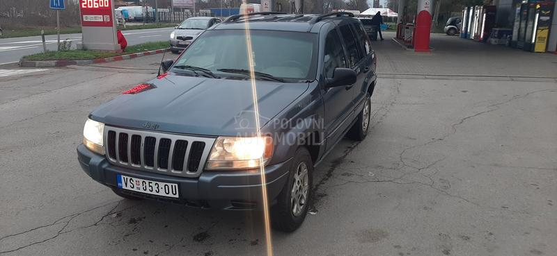 Jeep Grand Cherokee laredo
