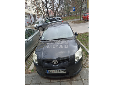 Toyota Auris 
