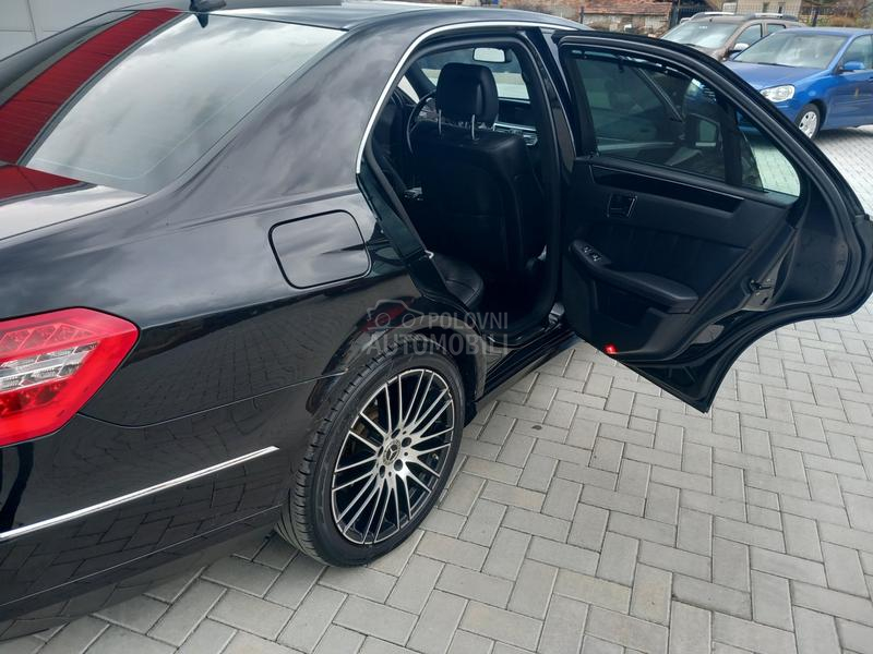 Mercedes Benz E 350 