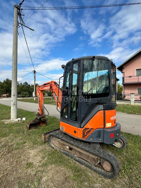 Hitachi ZX22U