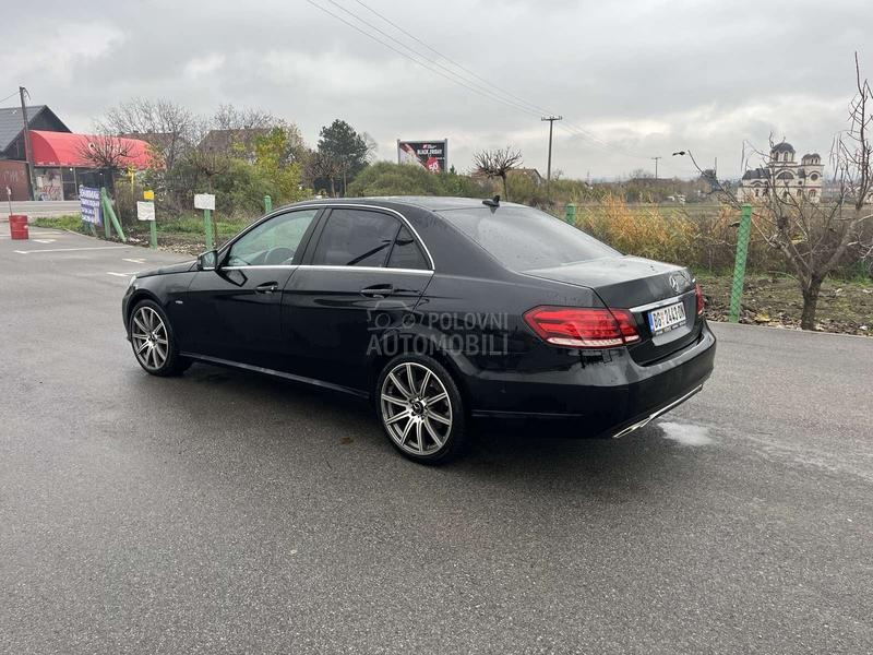 Mercedes Benz E 200 