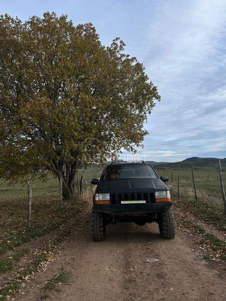 Jeep Grand Cherokee jz 5.2