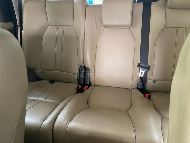 Land Rover Discovery 3.0D HSE