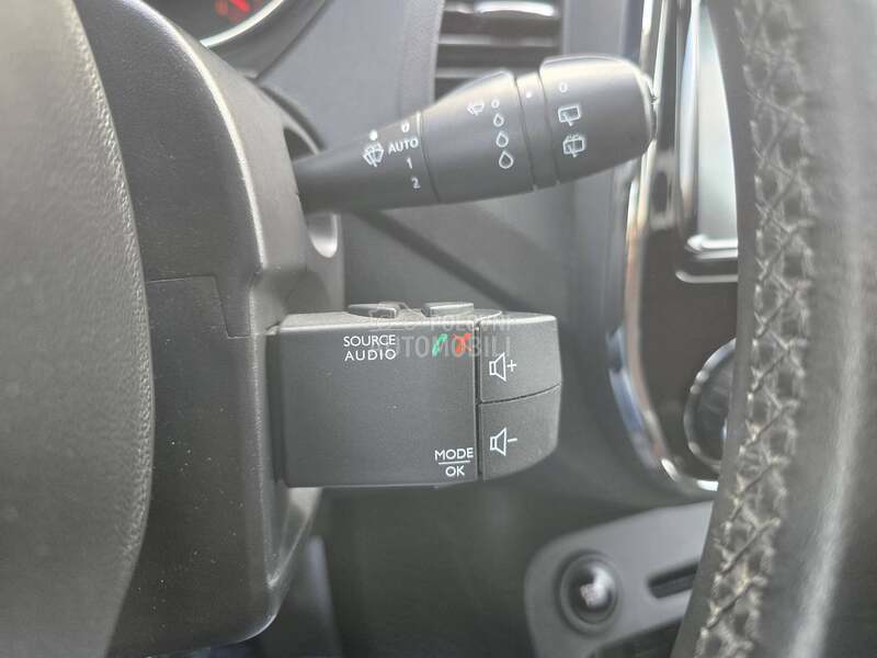 Renault Captur 1.5DCI AUTOM/BICOLOR