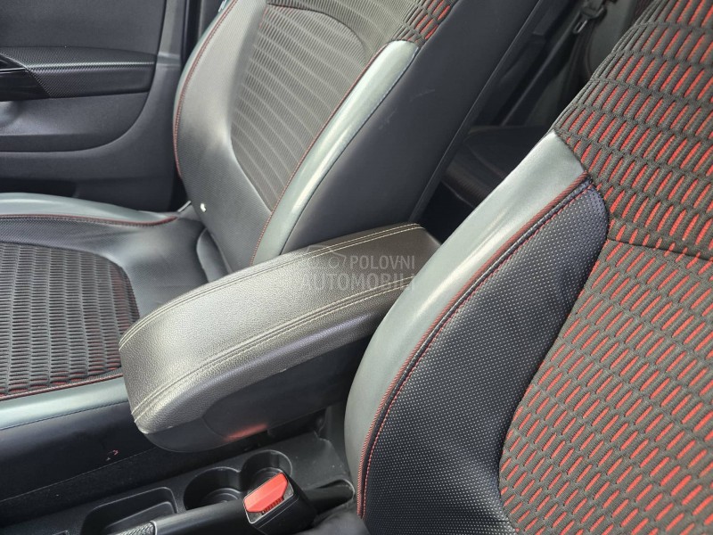 Renault Captur 1.5DCI AUTOM/BICOLOR