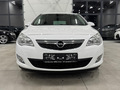 Opel Astra J 1.4 TURBO CH