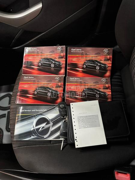 Opel Astra J 1.4 TURBO CH