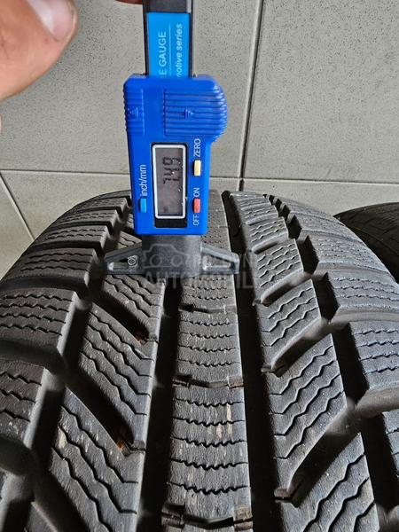 Continental 235/45 R21 Zimska