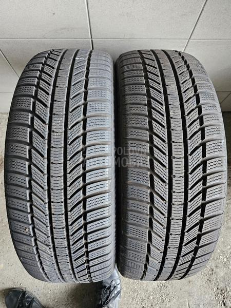 Continental 235/45 R21 Zimska