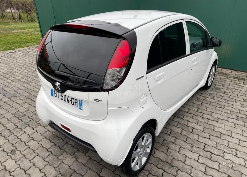 Peugeot iOn T.O.P  T.O.P