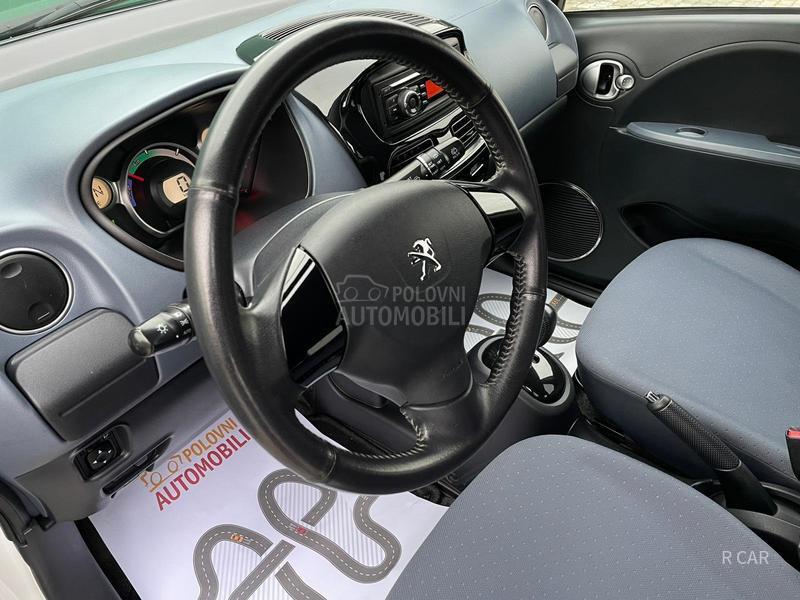 Peugeot iOn T.O.P  T.O.P