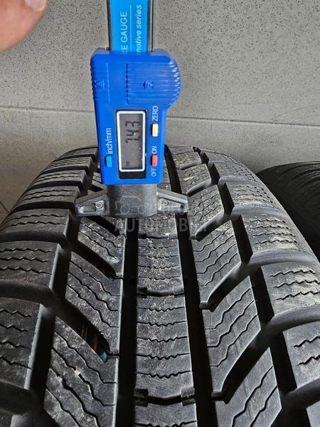 Continental 215/65 R17 Zimska