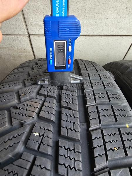 Hankook 205/60 R16 Zimska