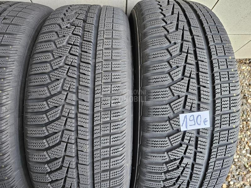 Hankook 205/60 R16 Zimska