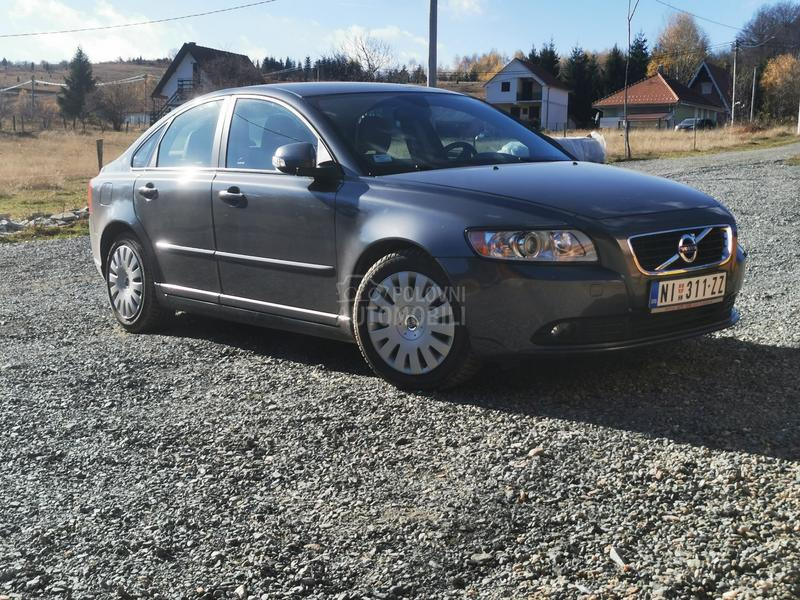Volvo S40 