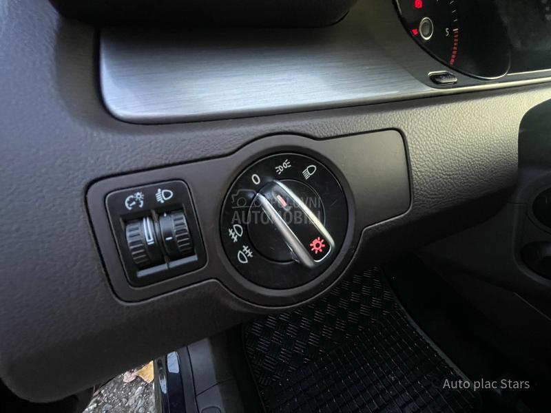 Volkswagen Passat B7 1.6 TDI Pano