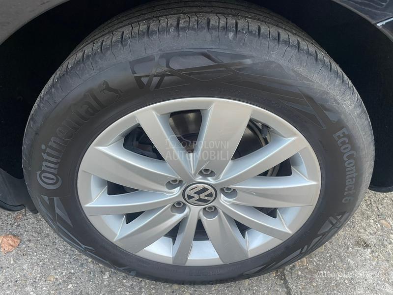 Volkswagen Passat B7 1.6 TDI Pano